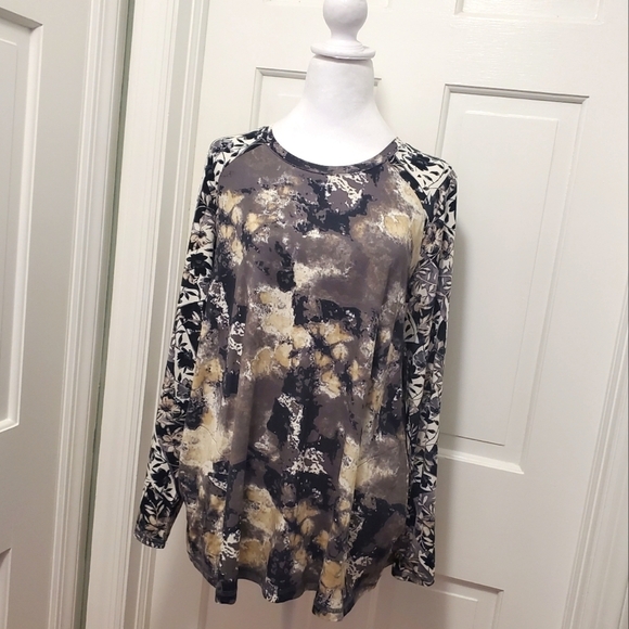EC LOGO By Lori Goldsteinixed Print Jersey Knit Top Size Medium, casual, comfy - Picture 1 of 11